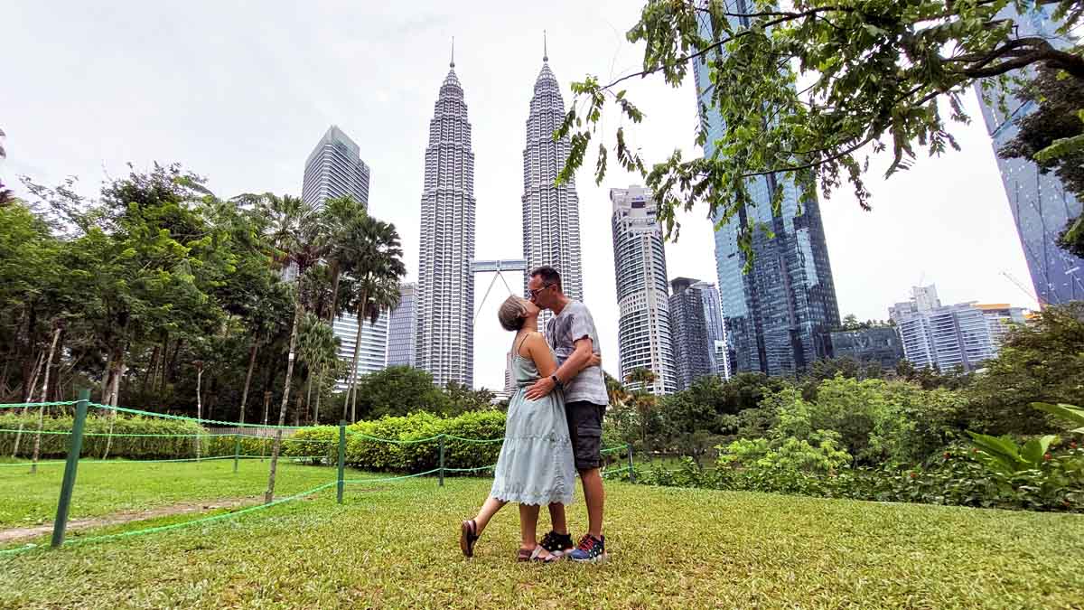 nel nostro itinerario di 2 giorni a Kuala Lumpur non poteva mancara la vista più bella delle Petronas tower