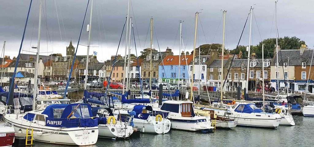 Nel nostro viaggio a Edimburgo abbiamo scelto di fare il Tour di St. Andrews e il Fife per vedere qualcosa che ci sembrava fuori dalle classiche mete che vediamo costantemente sui social.